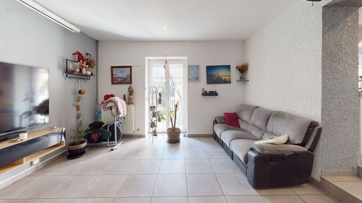 Maison à SAINT-DOULCHARD