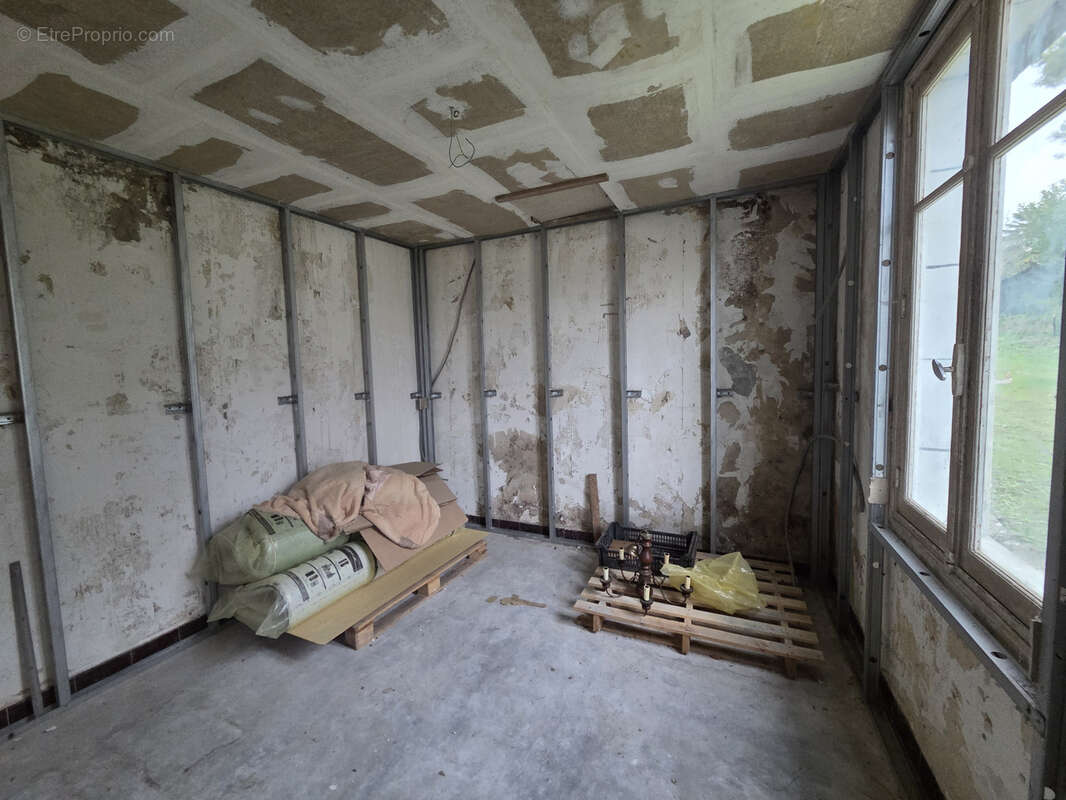 Maison à TRIAC-LAUTRAIT