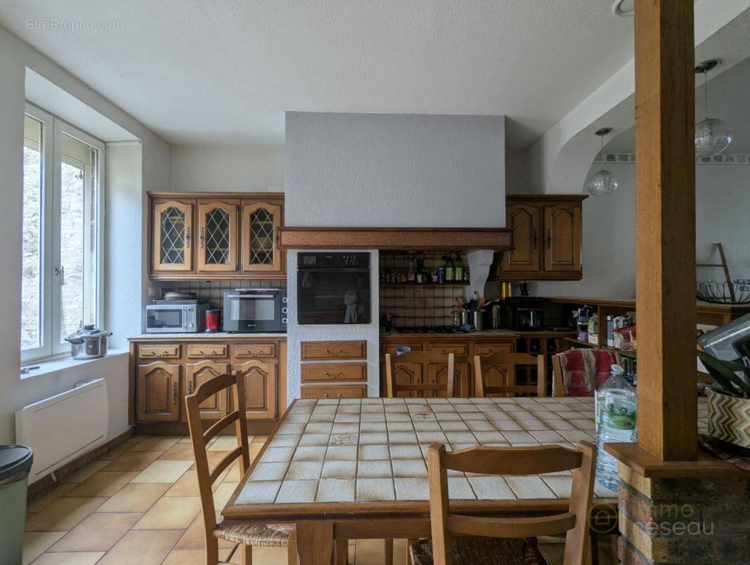 Maison à VERDUN-SUR-LE-DOUBS