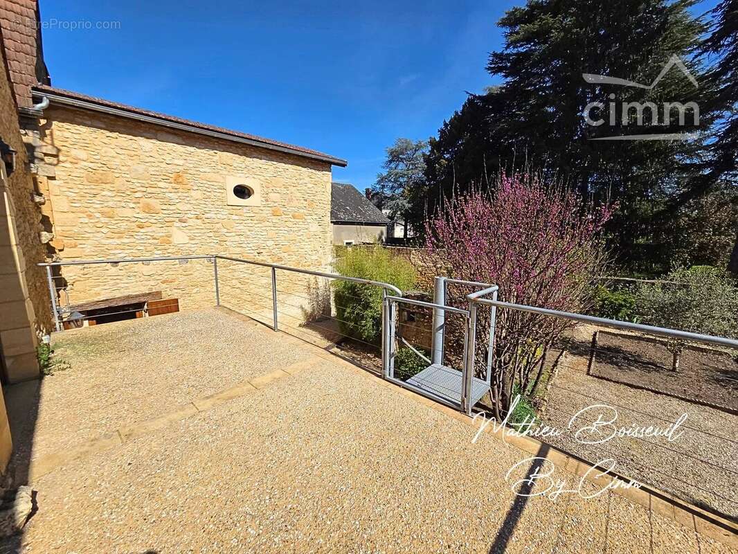 Maison à MONTIGNAC