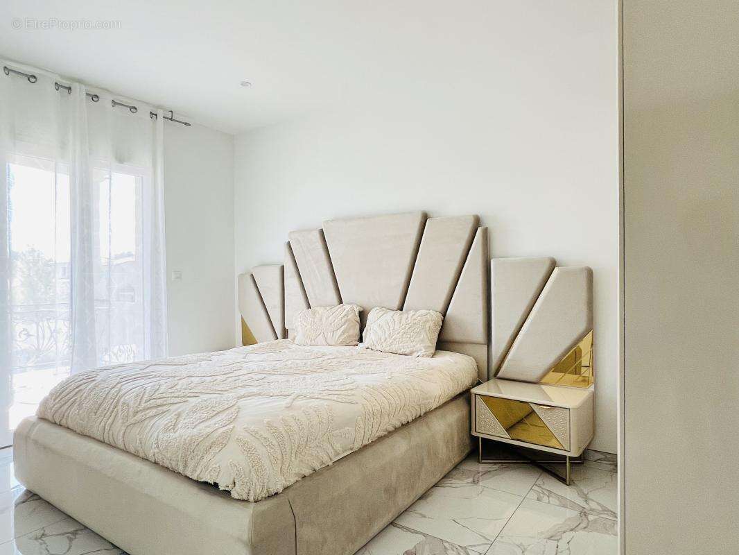 Maison à VERNEUIL-SUR-VIENNE