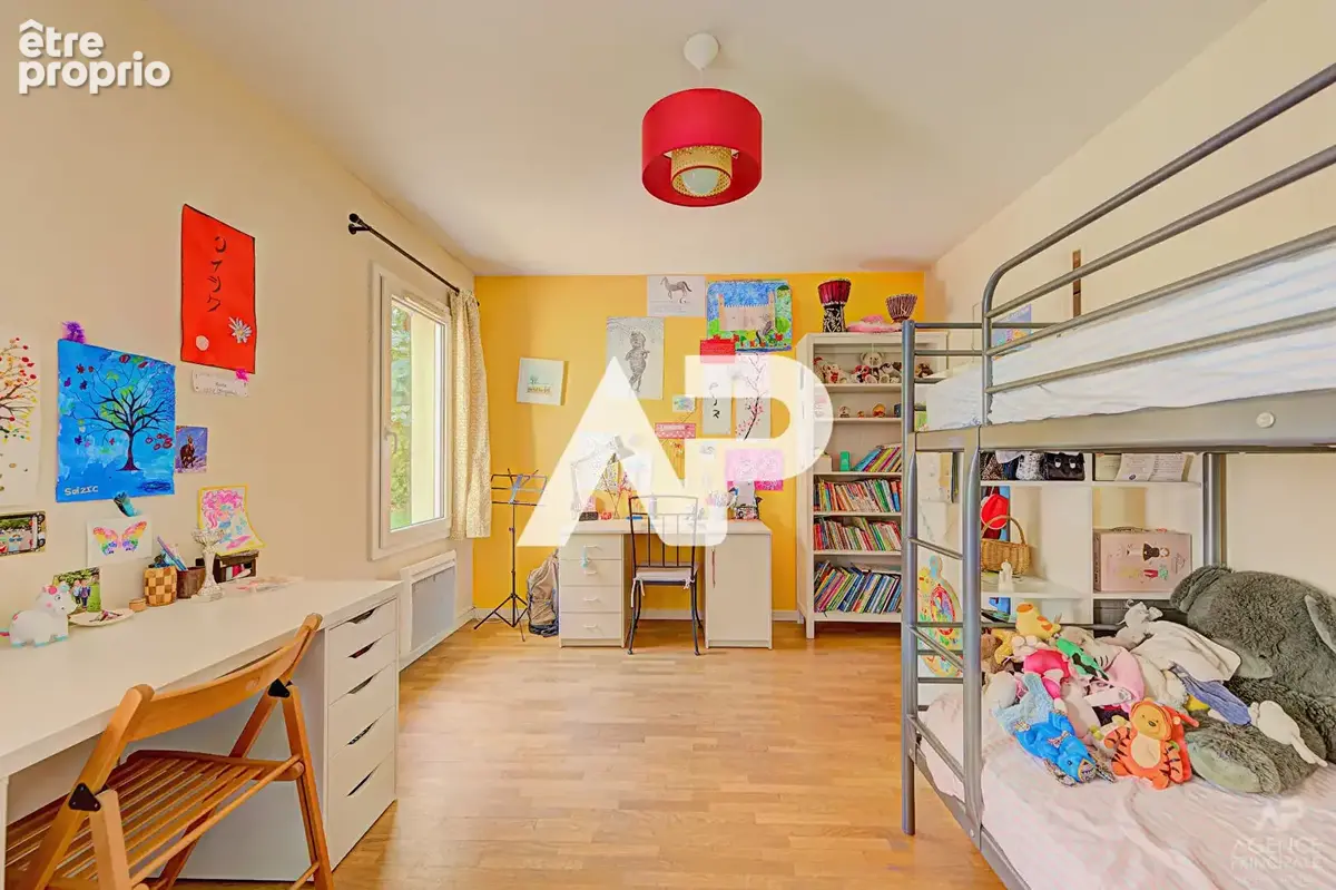 Appartement Rueil Malmaison 5 pièce(s) 127.88 m2 - photo 6