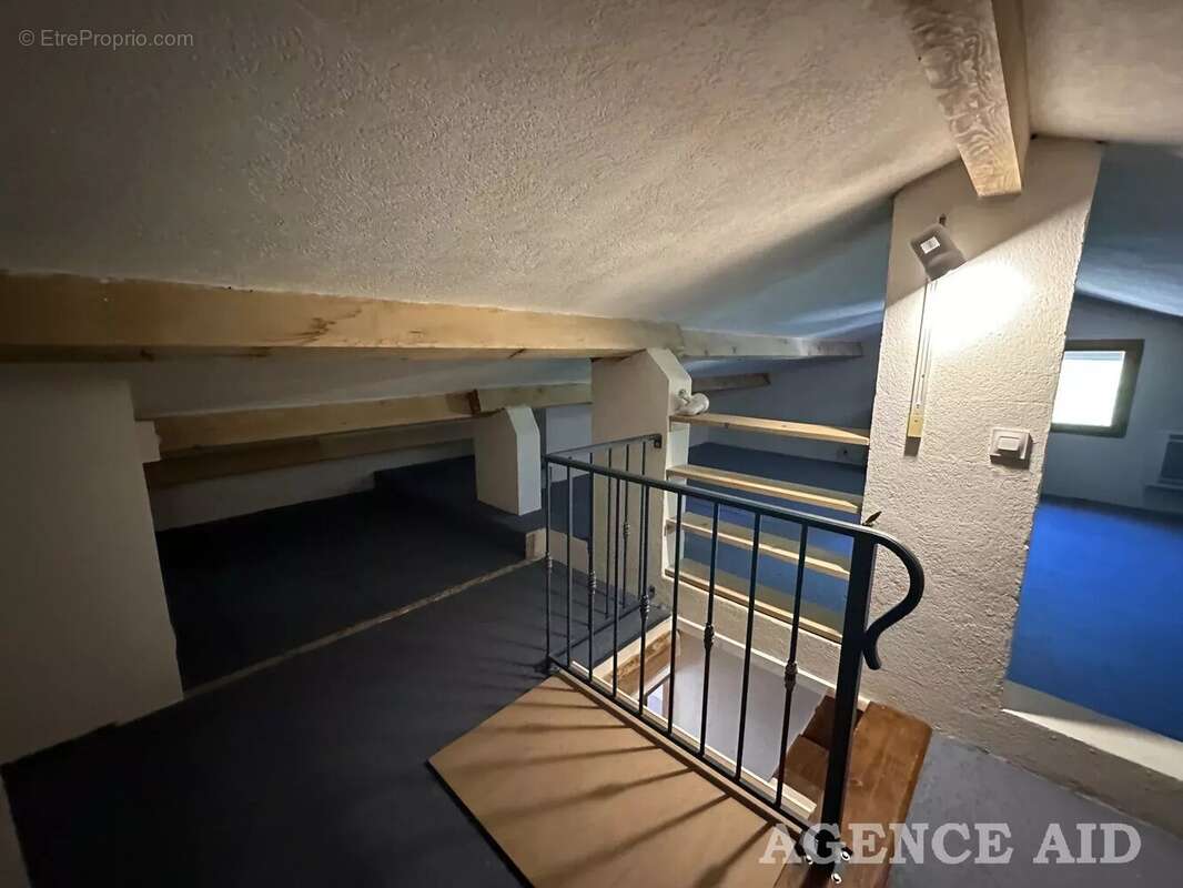 Maison à CUGES-LES-PINS