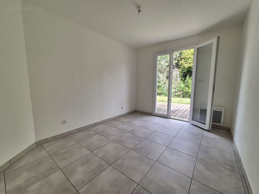 Maison 105 m² à Sainte-Livrade-Sur-Lot  - photo 7