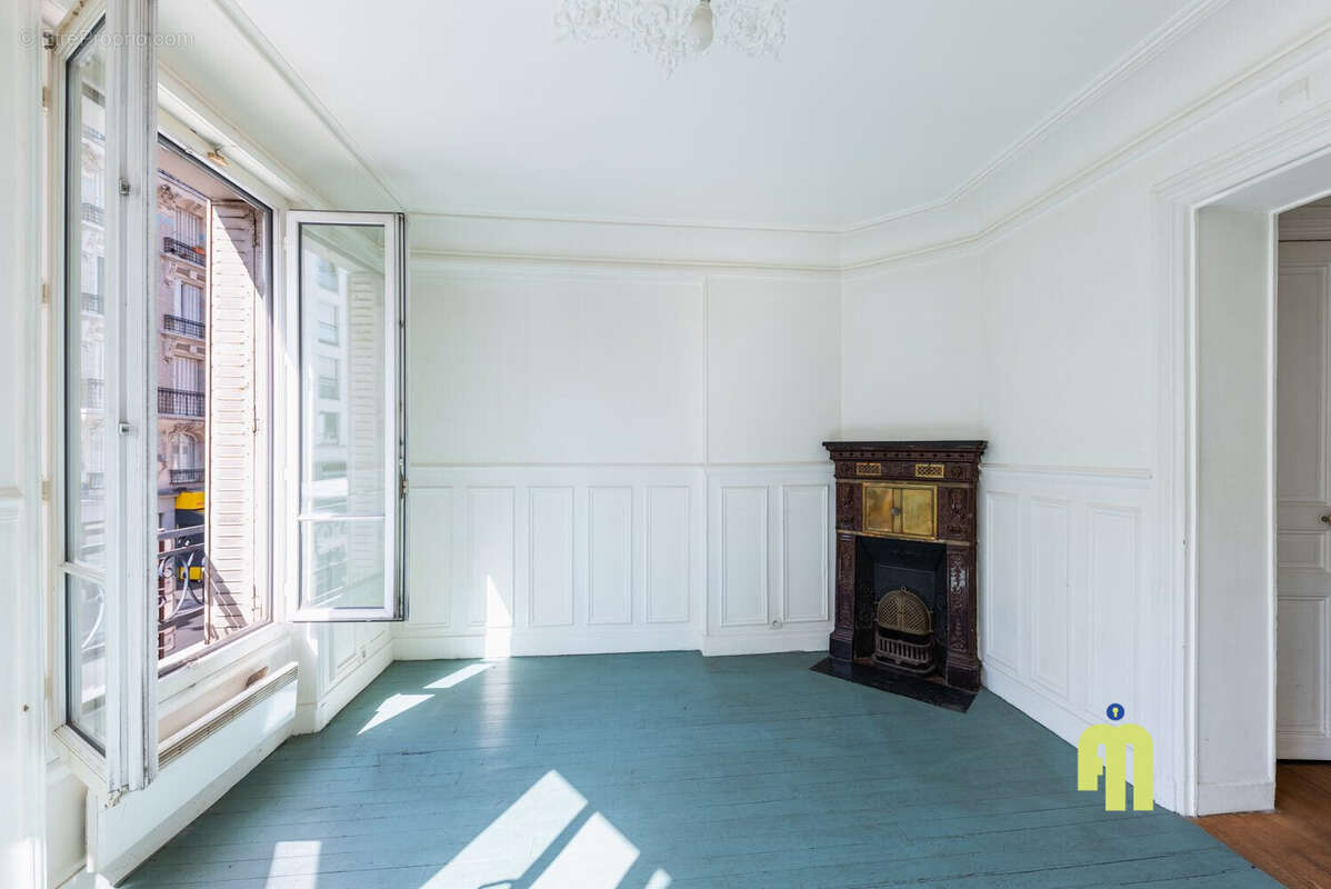 Appartement 44 m² à Paris-20e  - photo 2