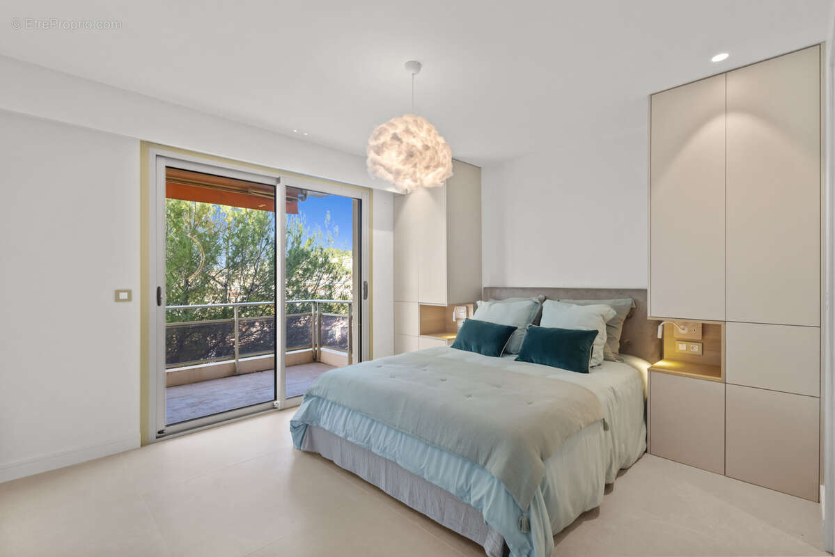 Appartement à LE CANNET