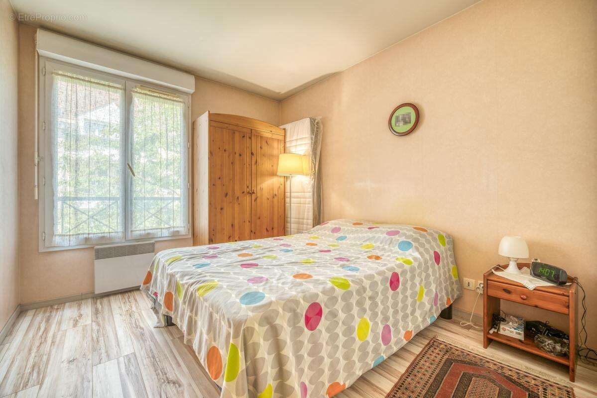 Appartement à HOUILLES