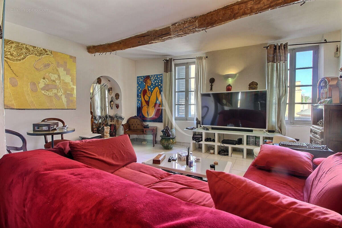 Maison La Crau avec local commercial, gros potentiel ! - photo 4