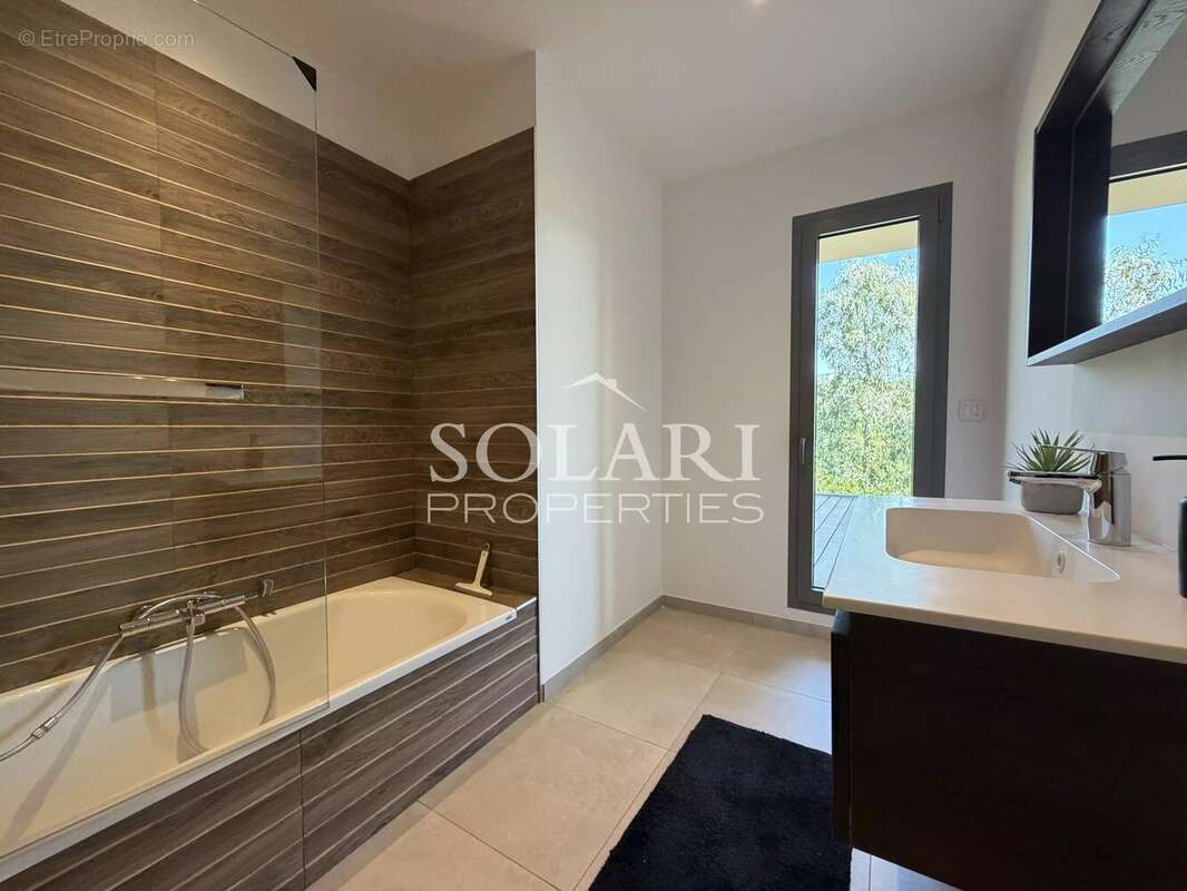 Villa contemporaine avec vue mer à Théoule - photo 14