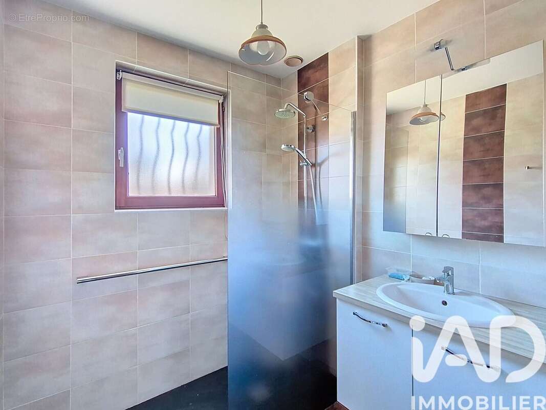 Photo 6 - Maison à CRAPONNE