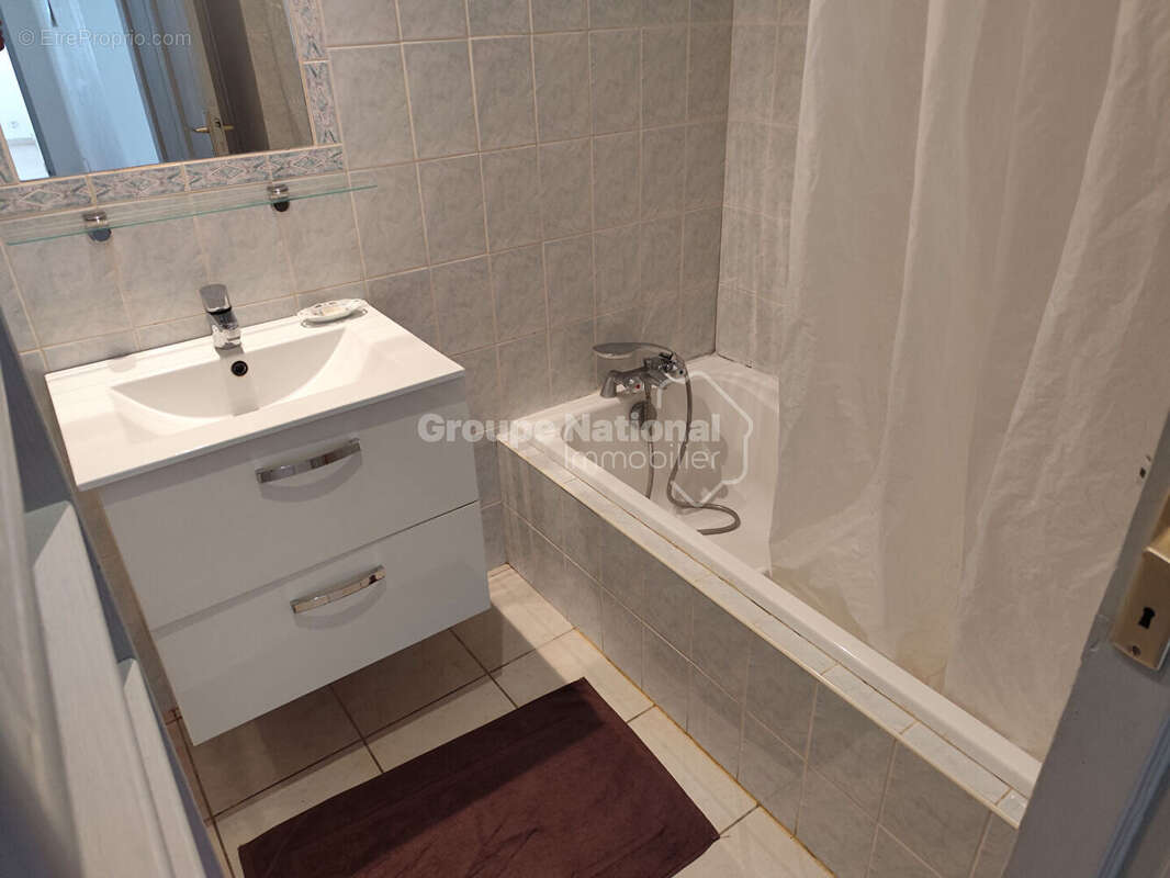 Appartement à JONQUIERES