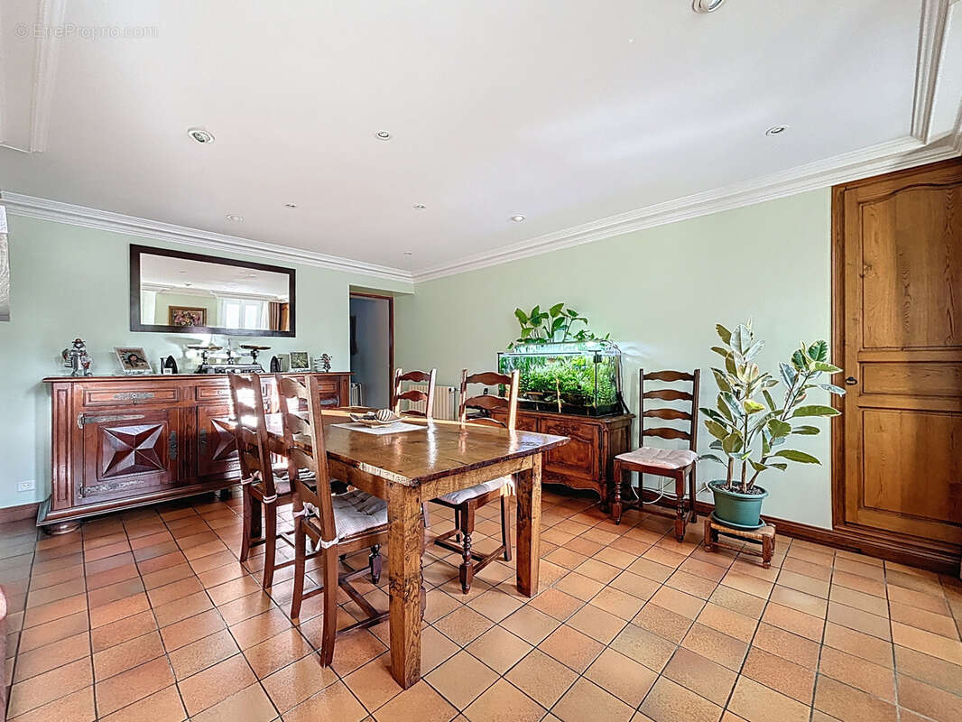 Maison à CERISY-LA-FORET