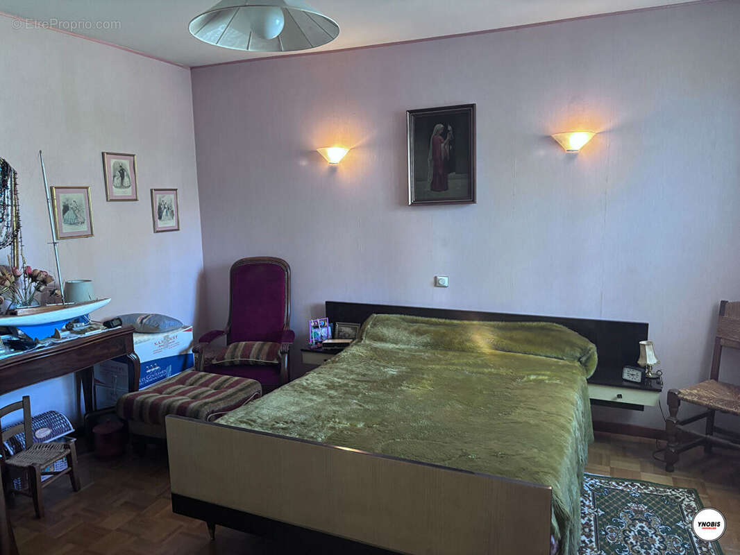 Maison à LES MUREAUX