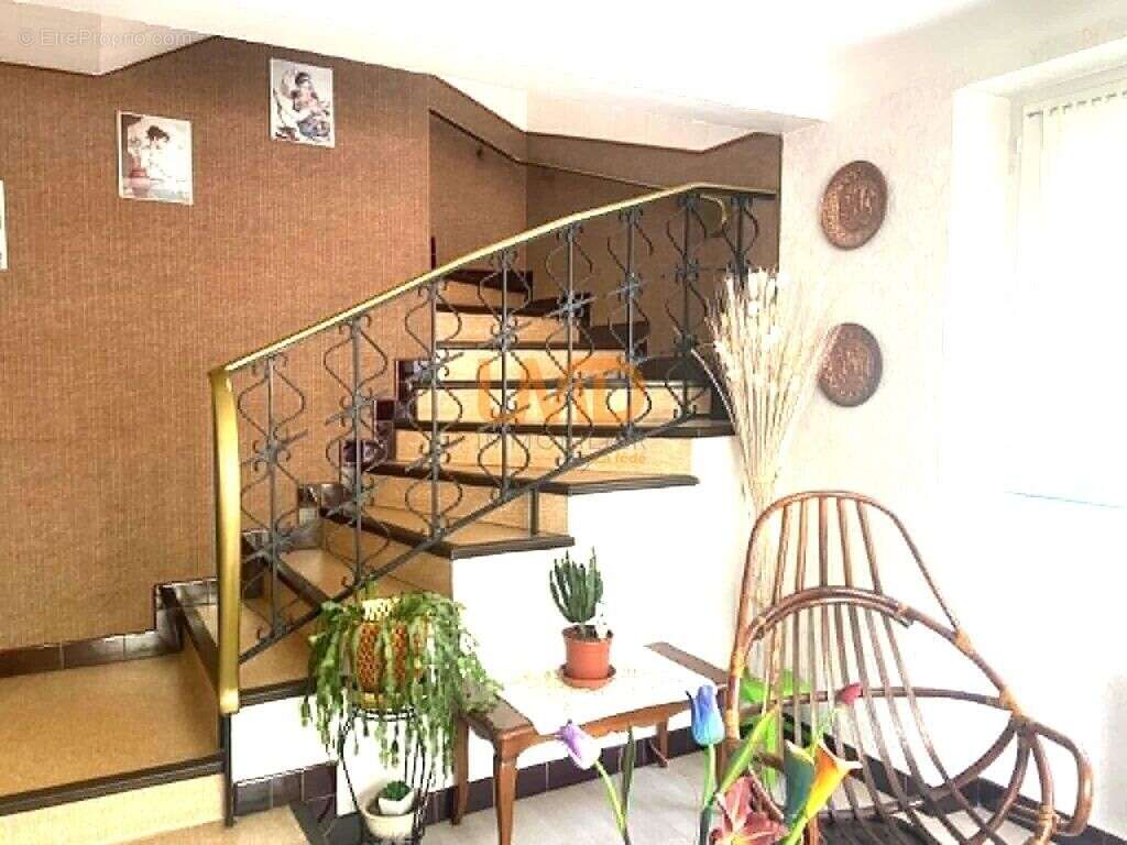 Grande maison avec piscine - photo 7