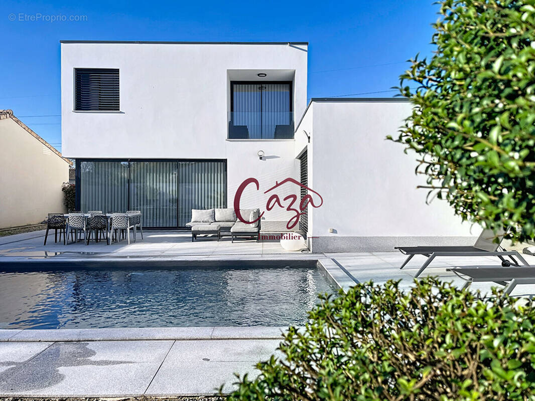 Maison à CAMBLANES-ET-MEYNAC