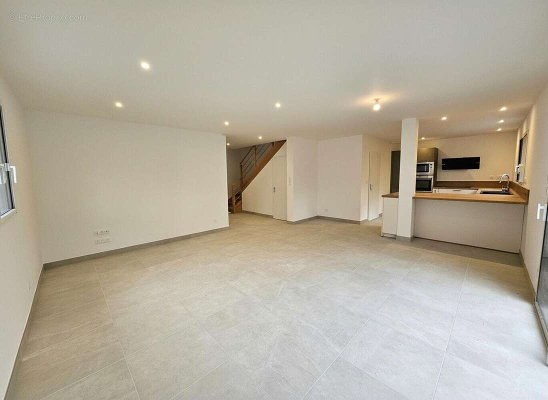 Photo 3 - Maison à LOCMINE