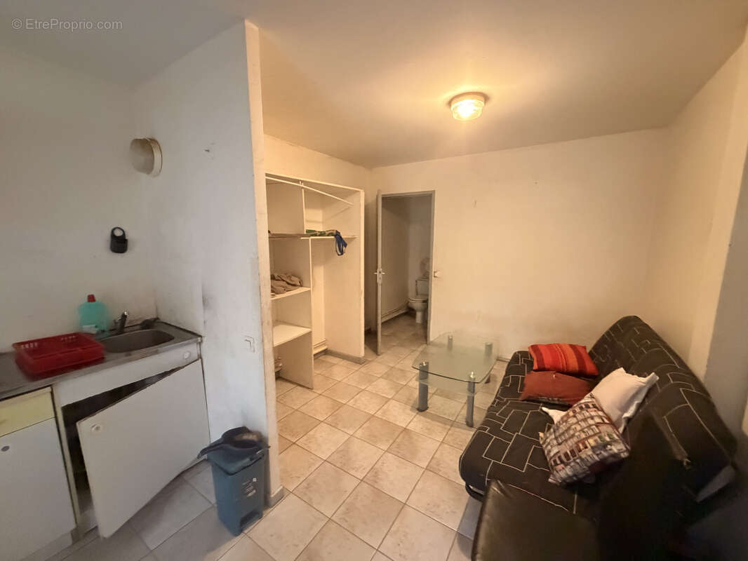 Vente plusieurs lots dans un immeuble - photo 23