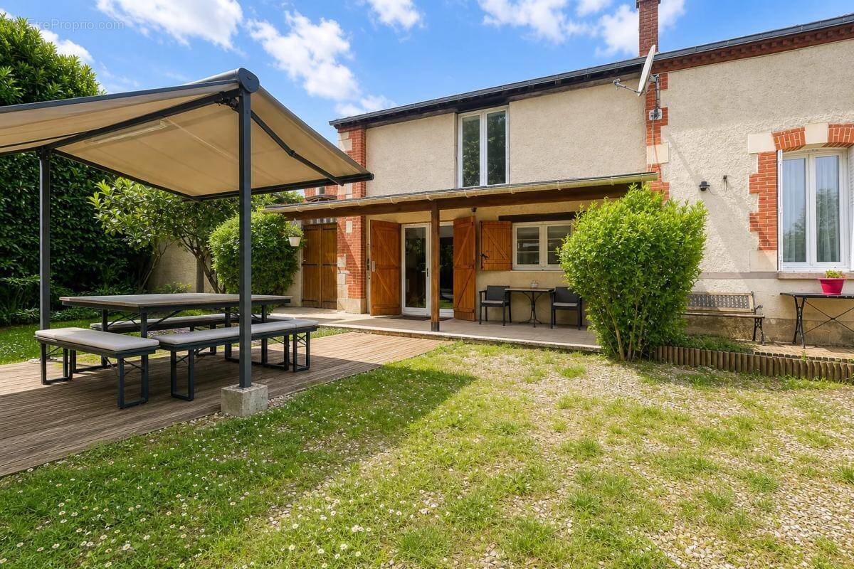 Maison à AUXY