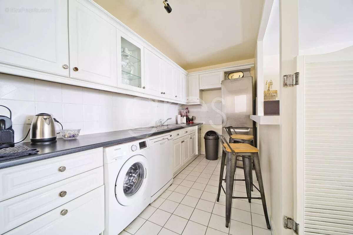 Appartement à PARIS-11E