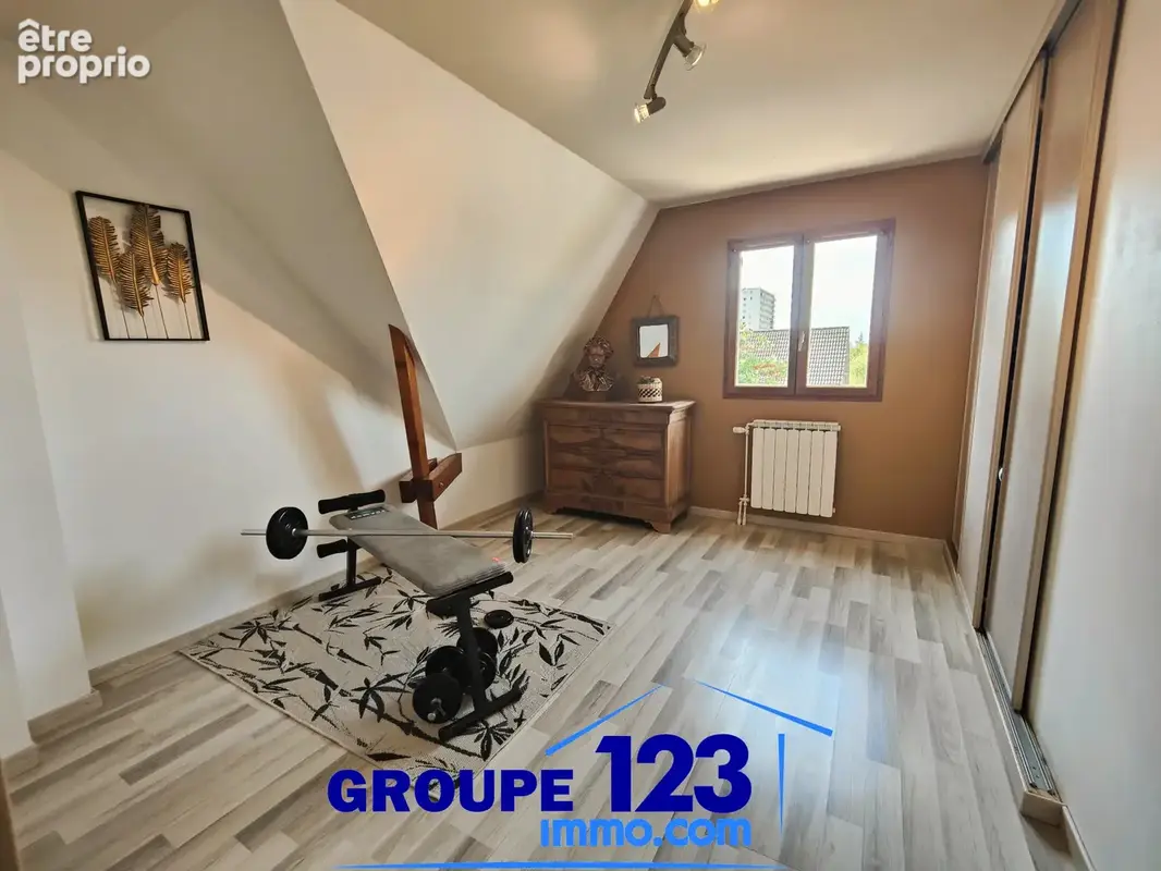 À JOIGNY   Une maison familiale qui a beaucoup à offrir - photo 13