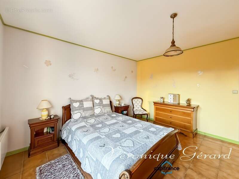 Maison de 134 m² de plain-pied, en pierre, sur plus de 5880 m² - photo 18