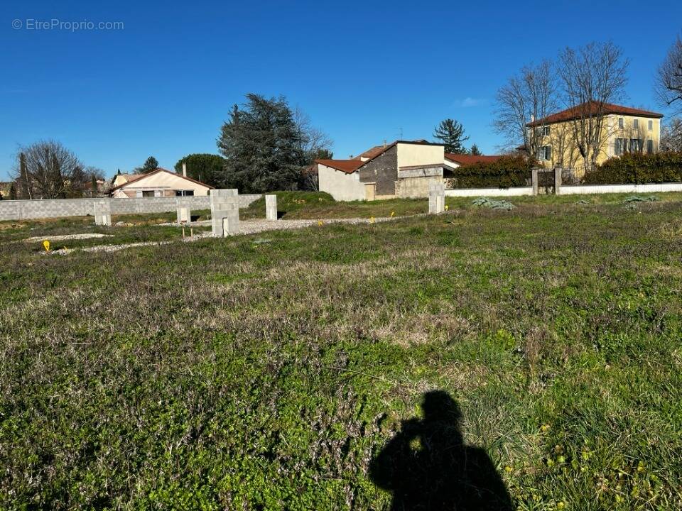 Terrain 542 m² à Solaize  - photo 1