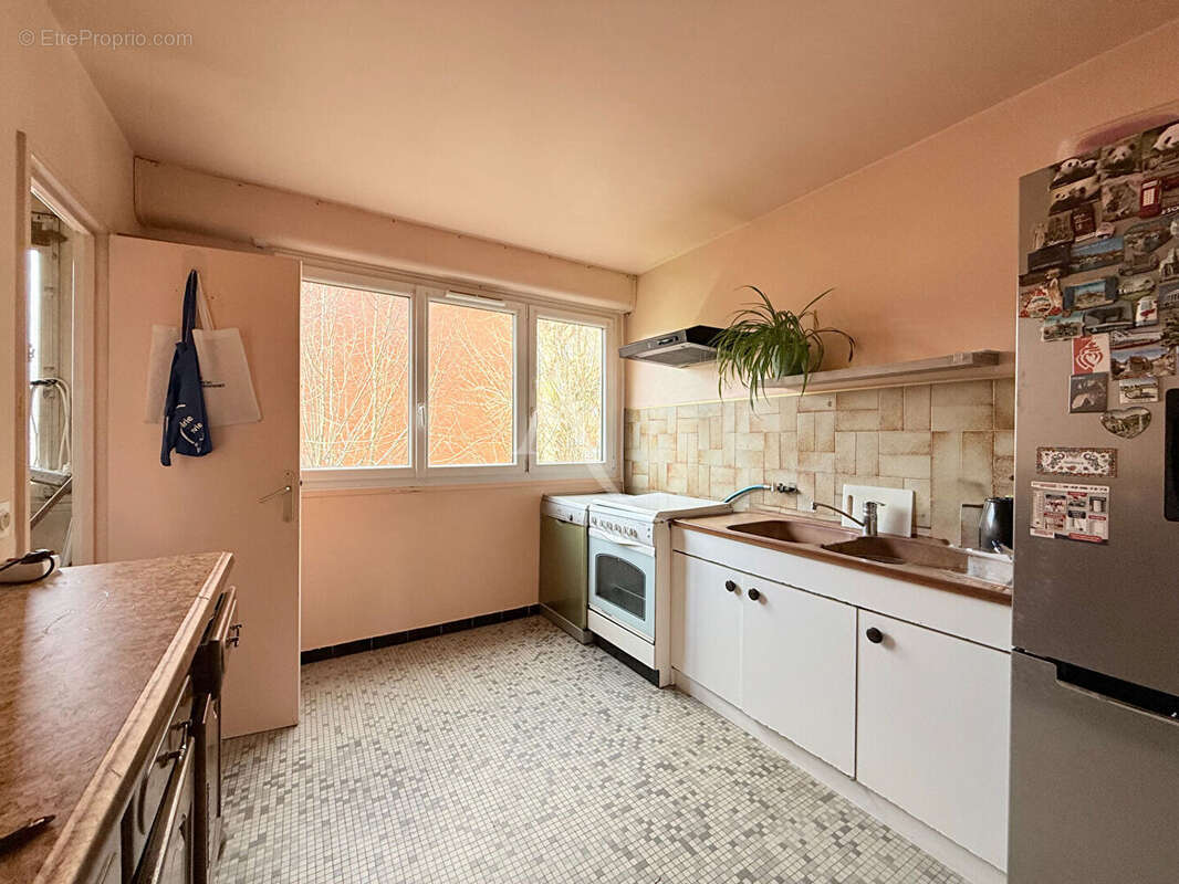 Appartement à LE PERREUX-SUR-MARNE