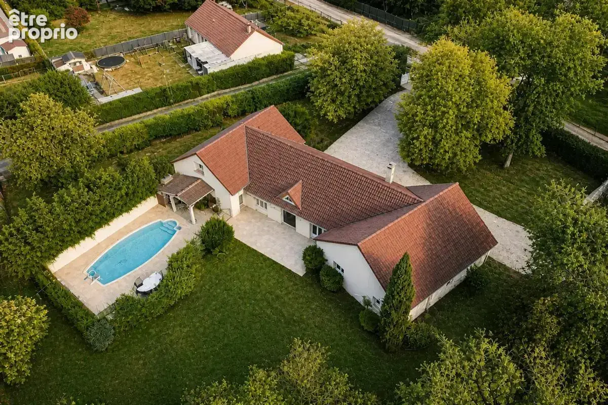 Maison de 9 pièces de 280 m² à Yvoy-le-Marron - photo 17
