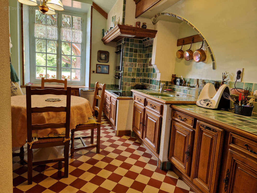 Maison à MONTCHAUVET