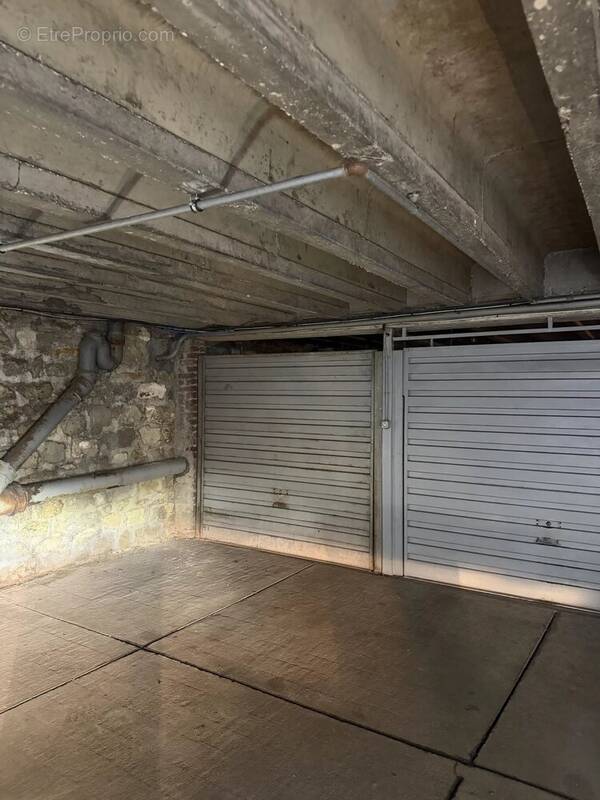 Parking à SAINT-MAURICE