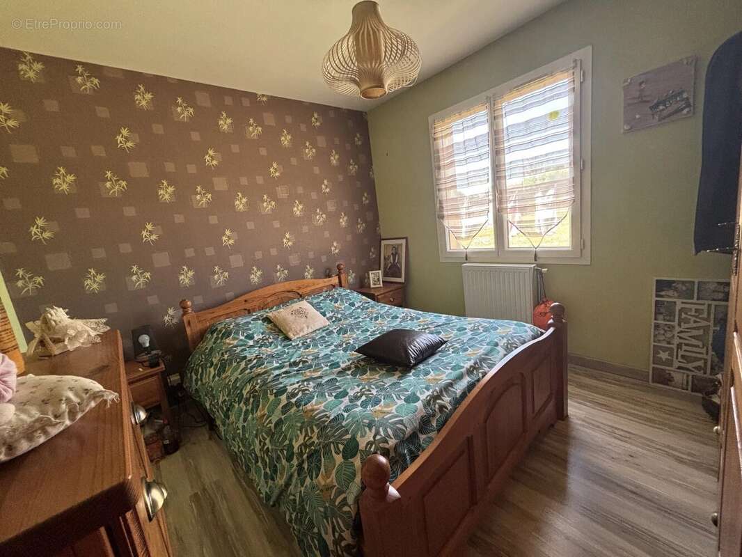 Maison à SAINT-CELERIN