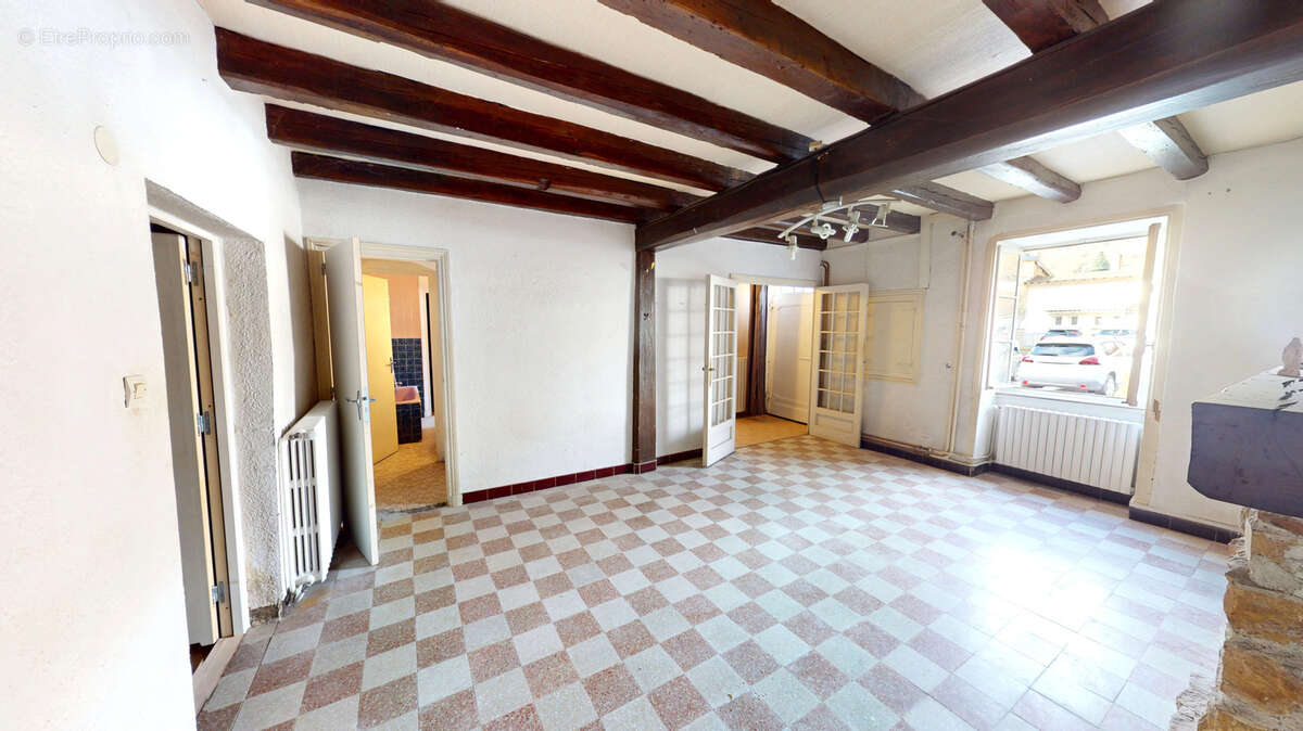 Maison à CHAMBOST-ALLIERES