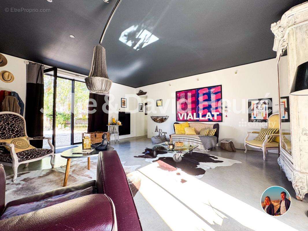 Maison 230 m² à Castelnau-De-Medoc  - photo 6