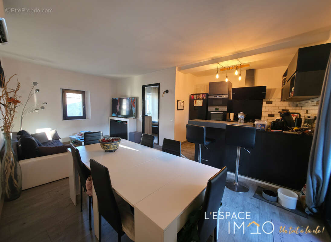 Appartement à MAUBEC