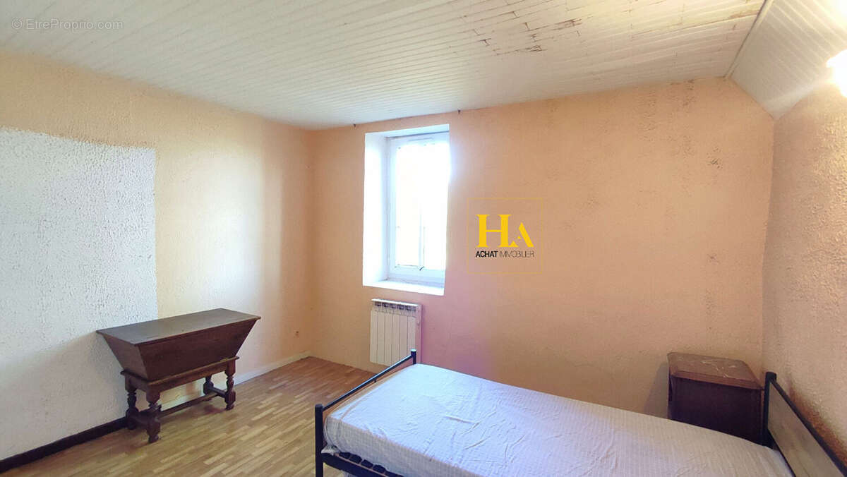 Maison à SAINT-BARDOUX