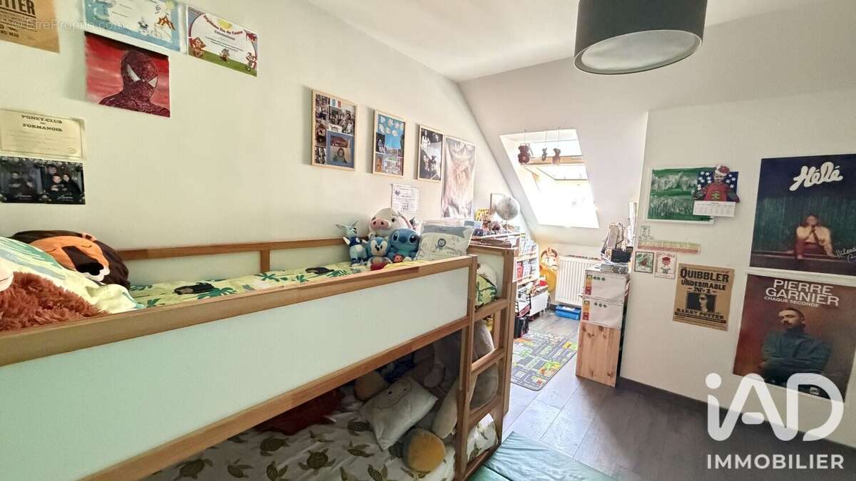 Photo 9 - Appartement à VERT-SAINT-DENIS