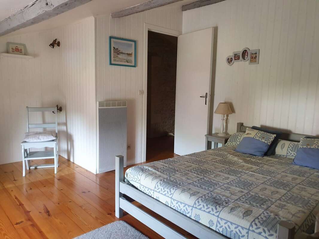 Maison à COZES