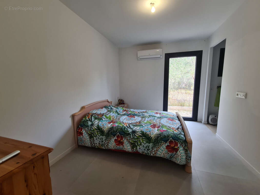 Appartement à SPERACEDES