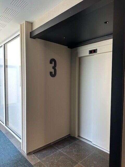 Photo 3 - Appartement à SAINTE-FOY-LES-LYON