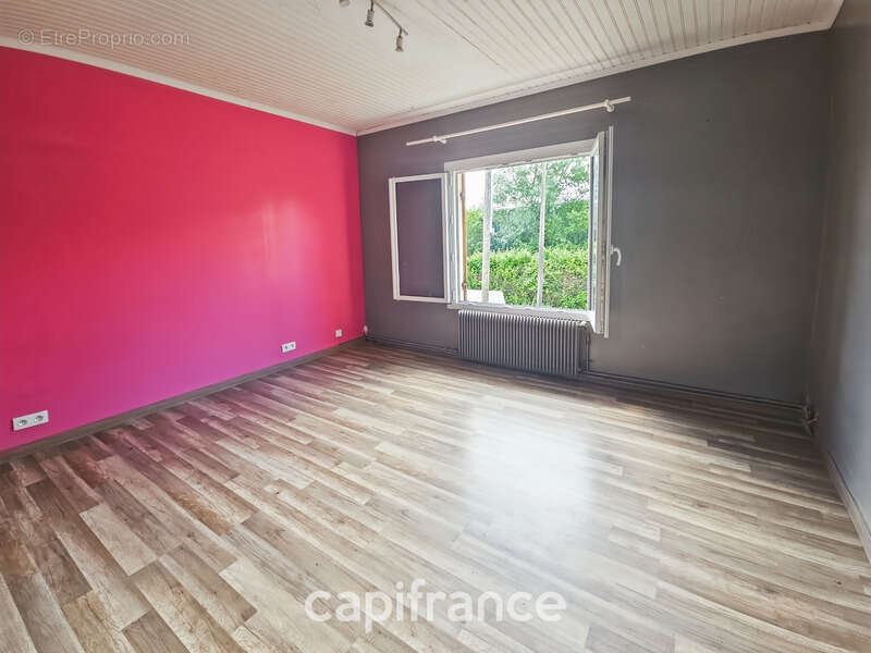 Maison à AMBES