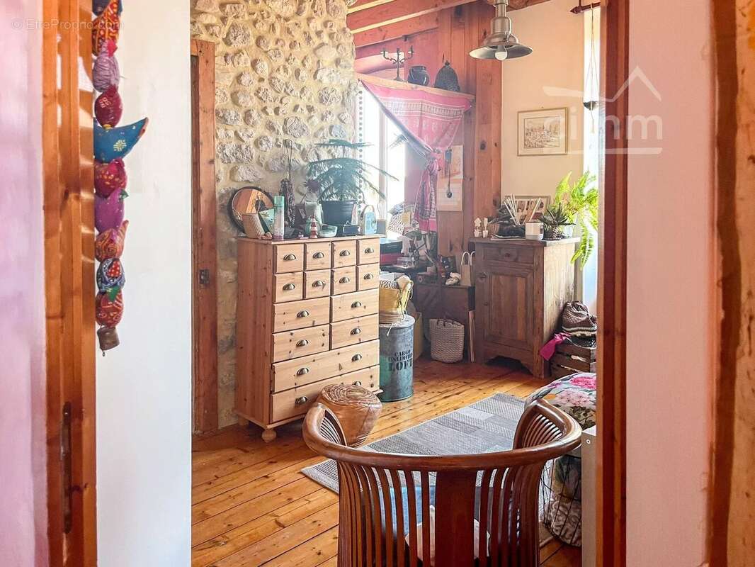Maison à LA TERRASSE