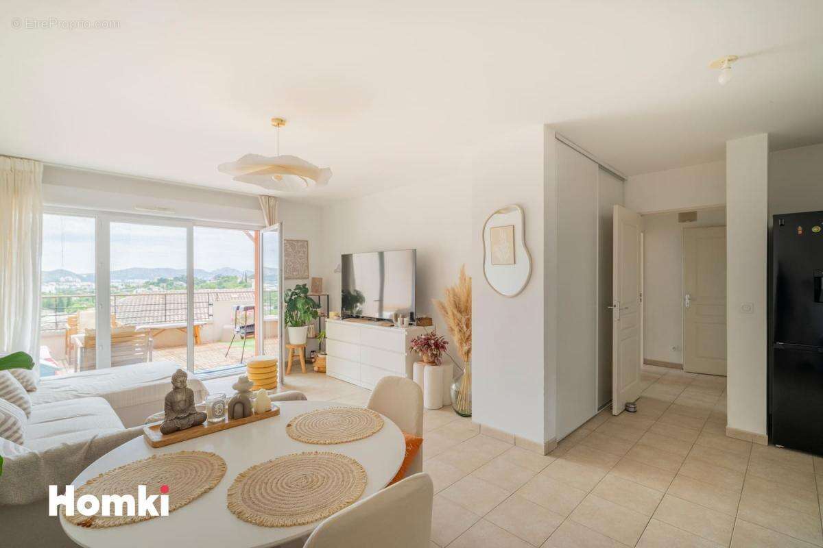 Appartement à MARSEILLE-12E