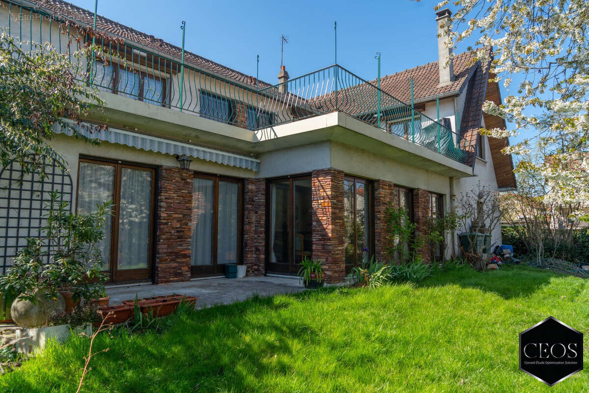 Maison à VITRY-SUR-SEINE