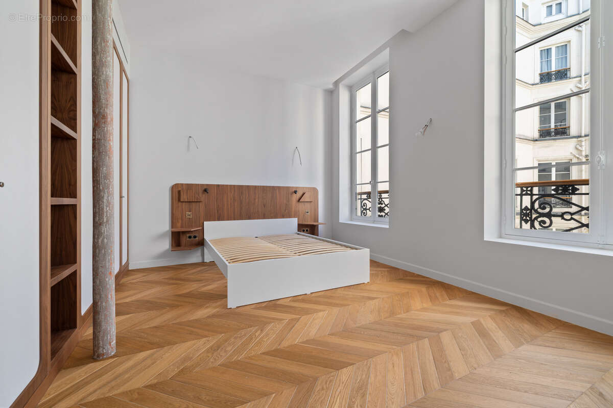Superbe appartement rénové à Paris 1er ! - photo 13
