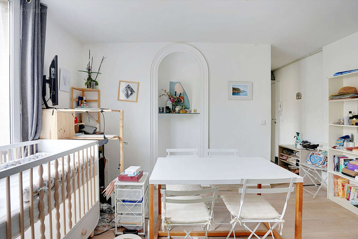 Appartement à PARIS-11E