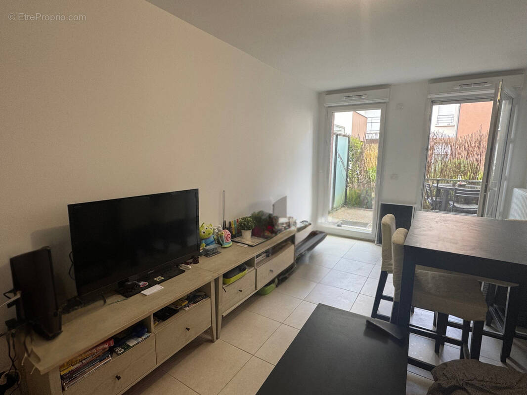 Appartement à MENNECY