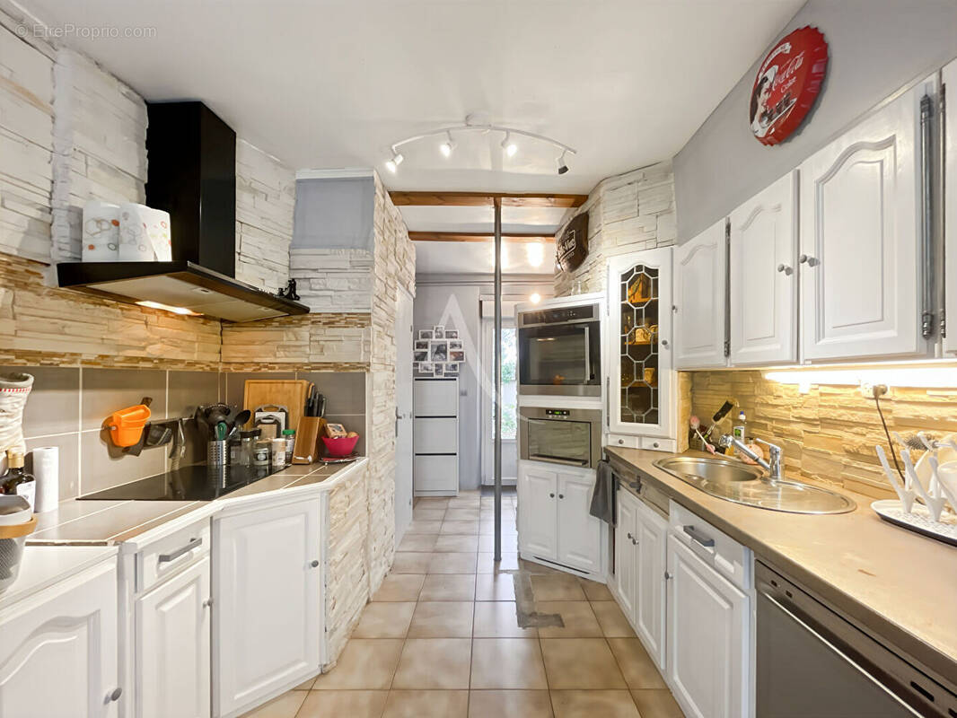 Maison à OZOUER-LE-VOULGIS