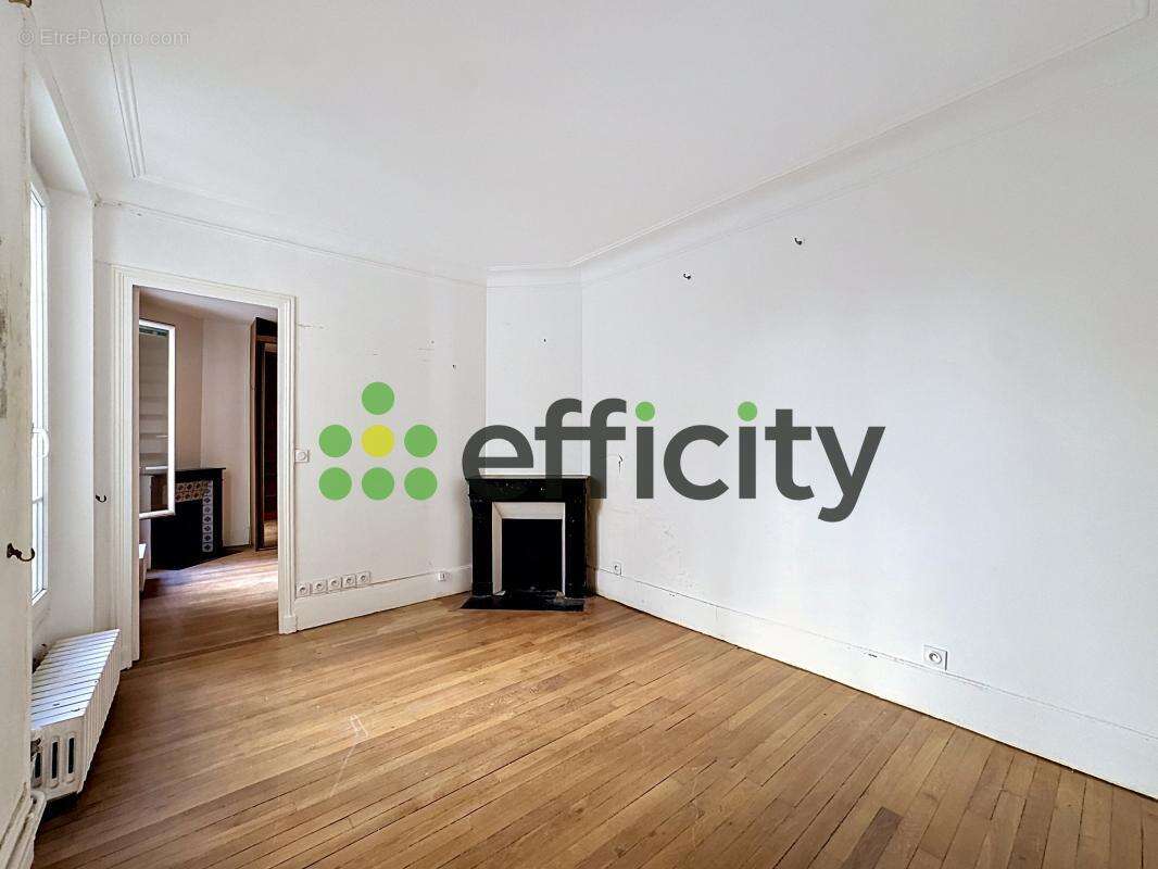 Appartement à PARIS-7E