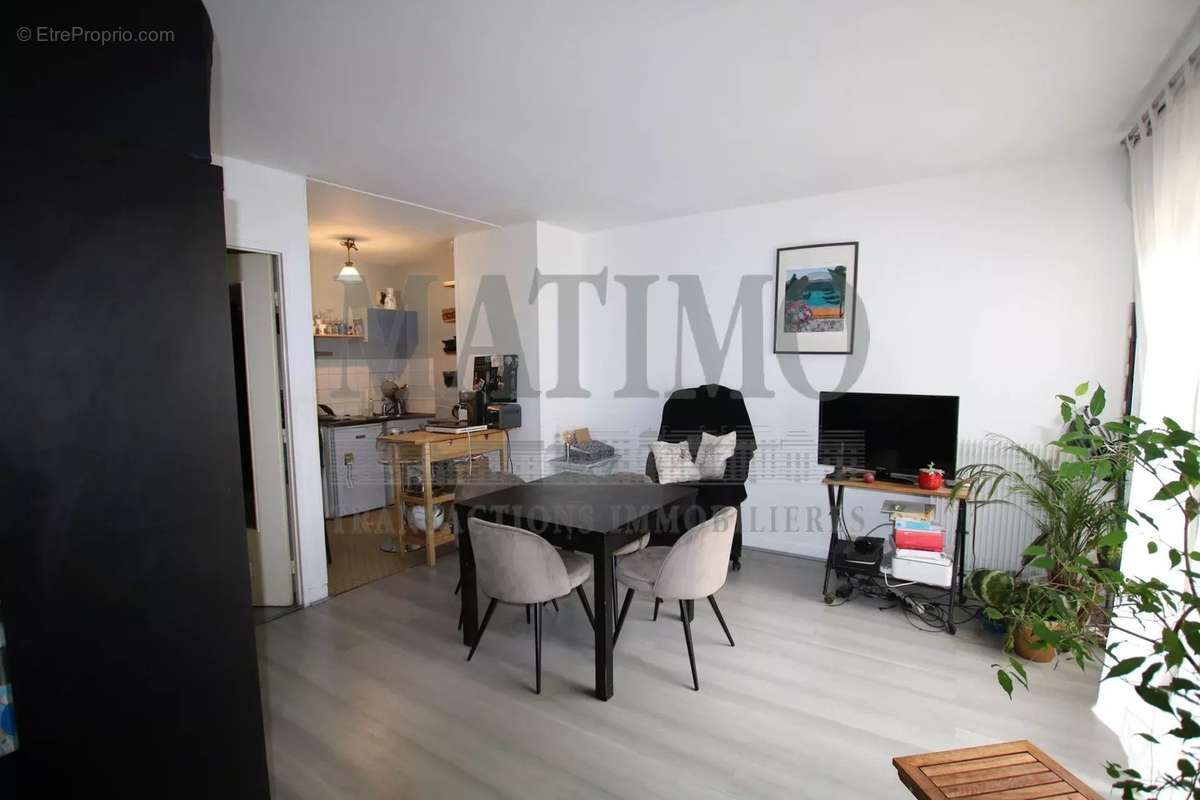 Appartement à PARIS-12E