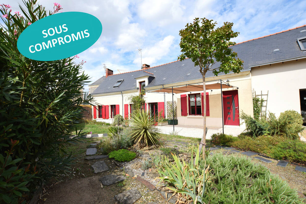 Maison à BRISSAC-QUINCE